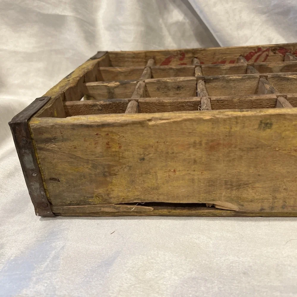 Vintage COCA COLA 24 Bottle Yellow Red Soda Pop Wooden Wood Crate Carrier Coke